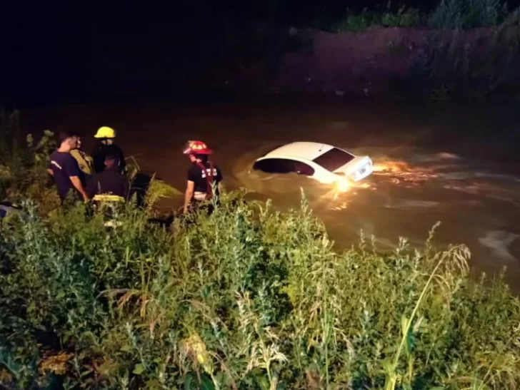 Una impiadosa tormenta azotó Córdoba: cayeron 130 milímetros de agua y hay 100 evacuados