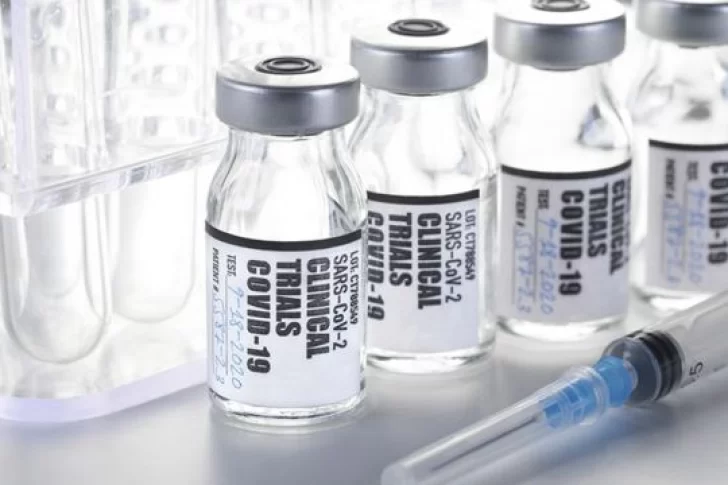 Reino Unido permitirá que se apliquen dos vacunas diferentes en una sola persona