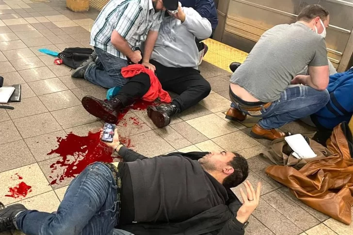 Aumentó a 16 la cantidad de heridos por el tiroteo en el subte de Nueva York