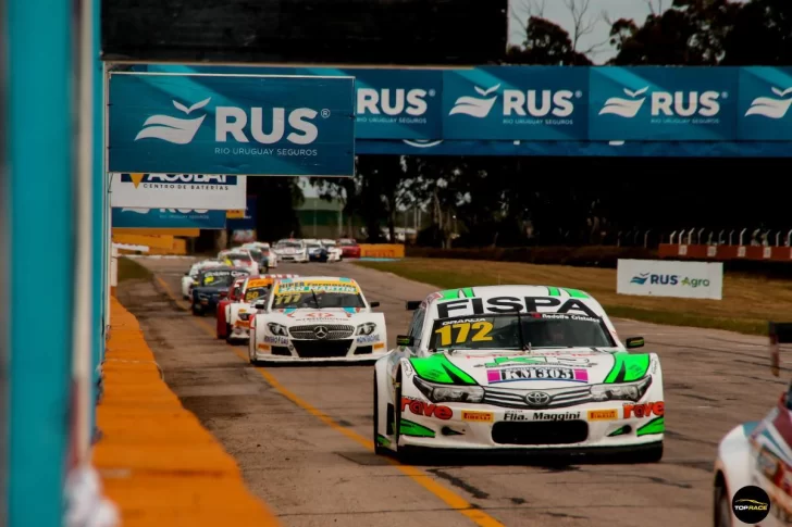 Ariel Persia fue tercero en Top Race Series y lidera el campeonato