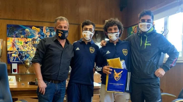 Boca recibió al Wey Zapata: “Es un ejemplo de la garra xeneize”