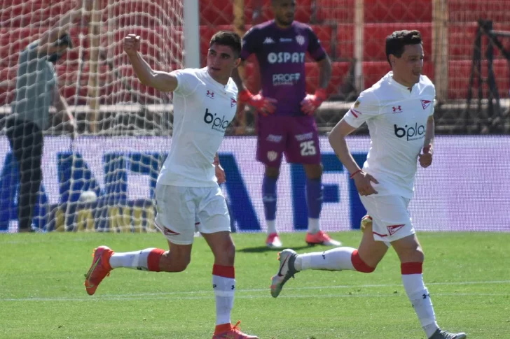 Estudiantes, con el método Zielinski, festejó en Santa Fe ante Unión