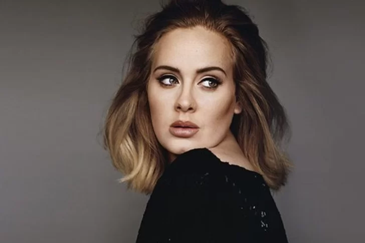 Adele se hizo los rulos: ¡la cantante sorprendió a sus fans con un nuevo look!