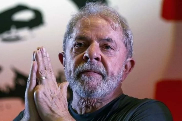 La Justicia brasileña redujo la condena de Lula y podría salir este año