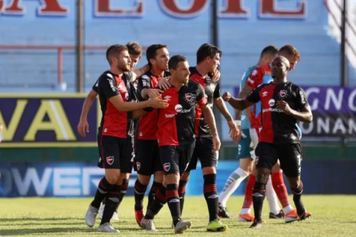 La FIFA le impedirá incorporar jugadores a Newell’s por tres mercados