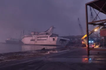 Un barco de la ONU fue alcanzado por la explosión en Beirut y hay heridos de gravedad