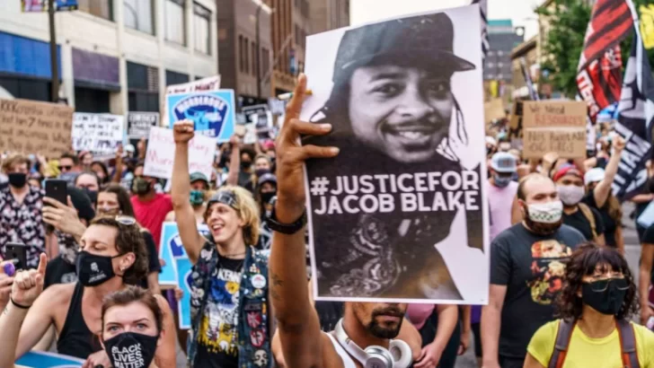 Estados Unidos: el afroamericano baleado por la policía quedó paralítico
