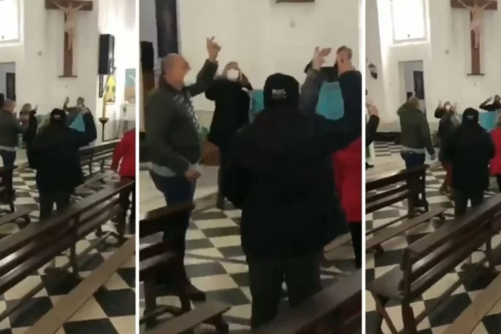 [VIDEO] Dura respuesta del Arzobispado al grupo que cantó la marcha peronista en una iglesia