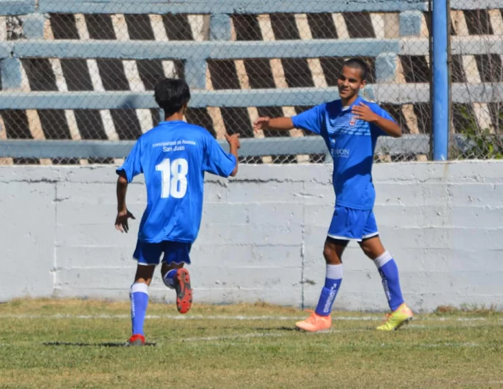 Unión goleó a San Martín en el cierre de la sexta fecha del fútbol local