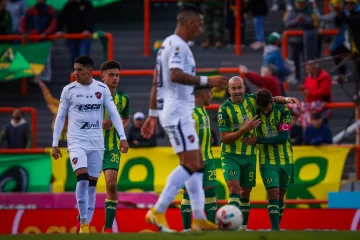 Aldosivi se hizo fuerte ante Patronato  y se quedó con el primer clásico de la fecha