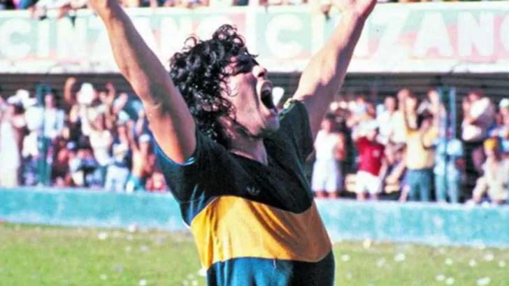 A 40 años del debut oficial de Maradona en Boca