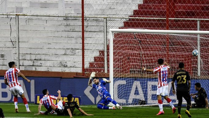 Unión le dio otro cachetazo a Racing