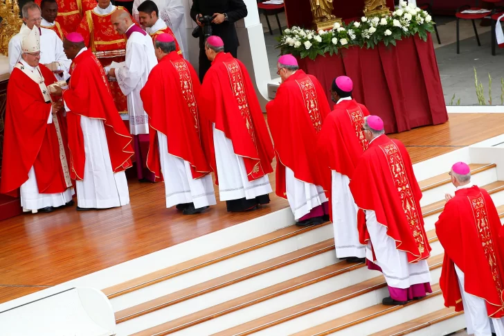 Lozano, presente en el rito de bendición de los Palios en el Vaticano