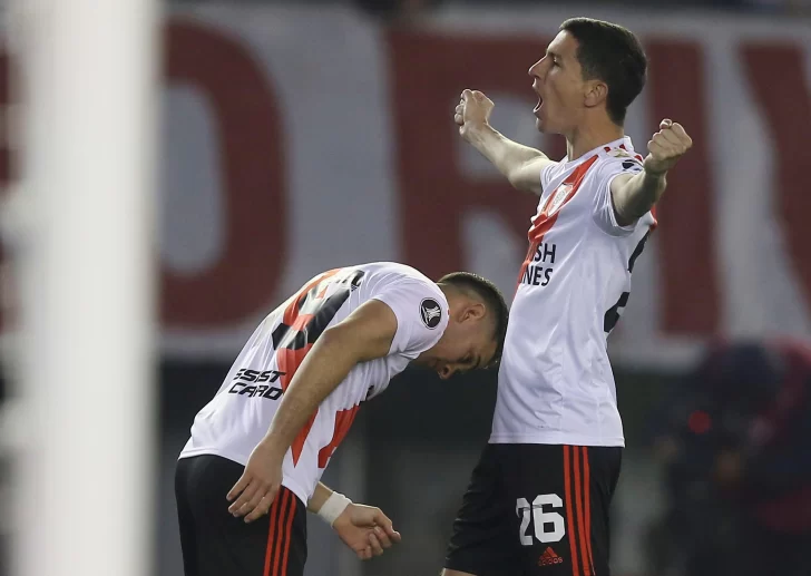 River, con dos penales, sacó diferencias ante Cerro Porteño para ir tranquilo a Paraguay