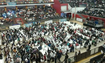 El Cantoni fue una fiesta en la presentación de los Intercolegiales