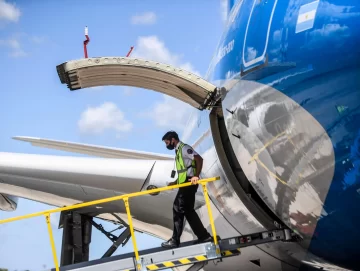 Llegó al país el vuelo de Aerolíneas Argentinas con 904 mil vacunas desde China