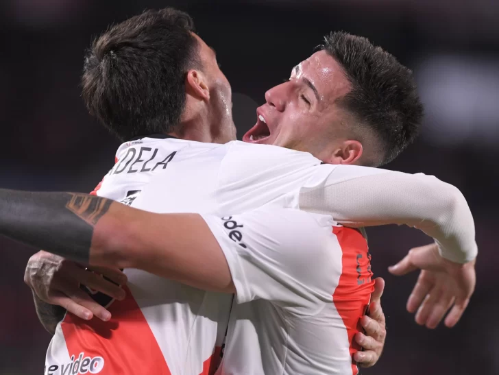 River no contó con su mejor versión, pero le alcanzó para vencer merecidamente 2-1 a Lanús