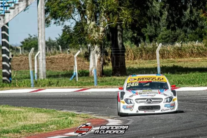 Con un 5º puesto, Roca se destacó entre los sanjuaninos en el inicio del Top Race