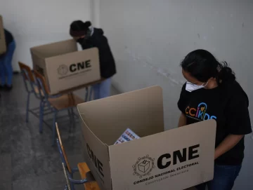 Honduras votó para presidente y dos candidatos se proclamaron ganadores