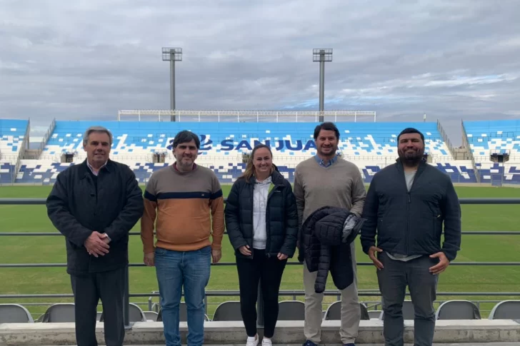 Con dos visitas, San Juan comenzó a palpitar el encuentro entre Los Pumas y Australia