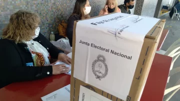 Cerró una votación histórica marcada por la lentitud para sufragar