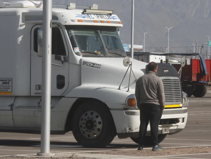 Tres camioneros, positivo en el test rápido: esperan la PCR para saber si tienen Covid-19