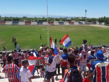 Fútbol local: buscan que el público pueda volver a las canchas a partir de la 5ta fecha