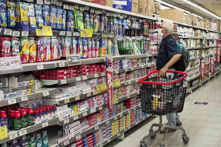 Las ventas en supermercados subieron en enero 3,8% con respecto al 2020