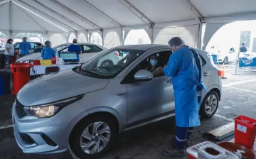 Suspenden la vacunación en Estadio del Bicentenario por el viento y retoman al mediodía