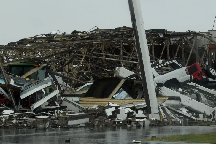 Huracán Harvey: confirman al menos tres muertos y 10 heridos en Texas