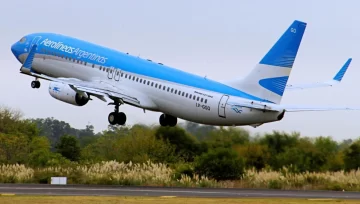 Un nuevo vuelo de Aerolíneas Argentinas partió rumbo a Rusia para traer vacunas