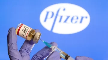 Pfizer confirmó que vacunará a un grupo de argentinos