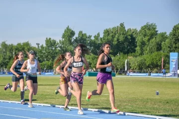 San Juan ganó medallas doradas en las dos ramas de los 5000 metros llanos