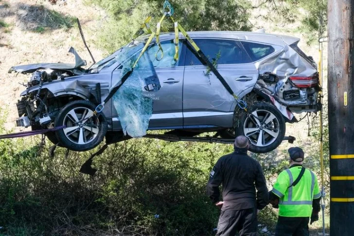 Tiger Woods se encuentra “estable, pero con heridas graves en las piernas” después del accidente