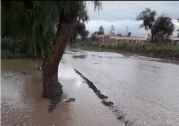 Ullum suspendió las clases este lunes por la inaccesibilidad de los caminos