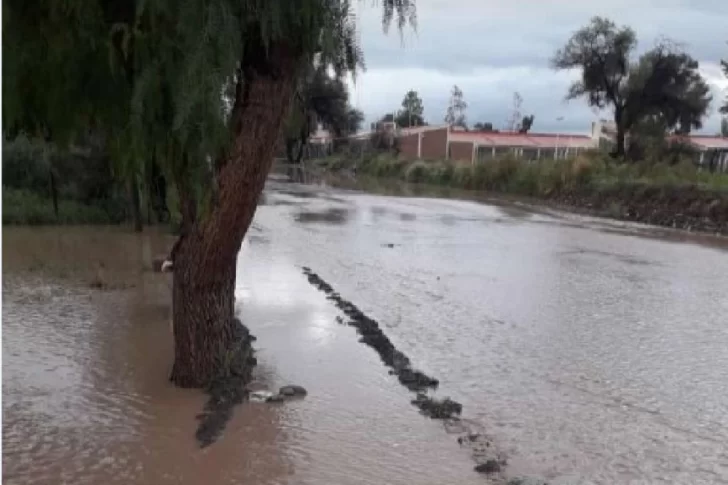 Ullum suspendió las clases este lunes por la inaccesibilidad de los caminos