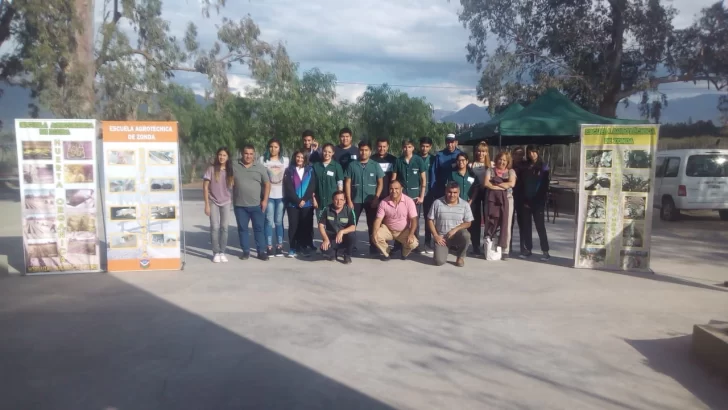 Alumnos de Zonda realizarán una visita guiada por su escuela vestidos de época