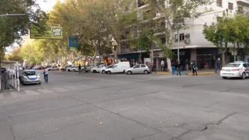 Interminable espera en la apertura de las tabaquerías sanjuaninas