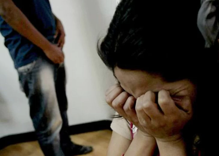 Violó a su hija de 14 años y un hermano mayor lo pescó: acordó 10 años de prisión