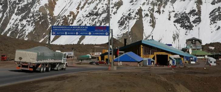 Quienes viajen a Chile deberán pagar un seguro de 11 dólares cada 10 días