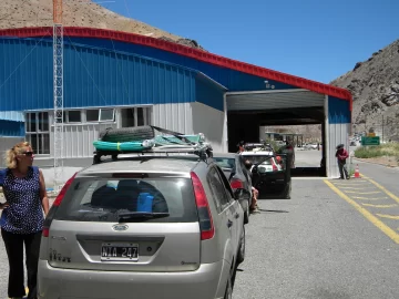 Tras el temporal, despejaron el camino y el Paso de Agua Negra quedó habilitado