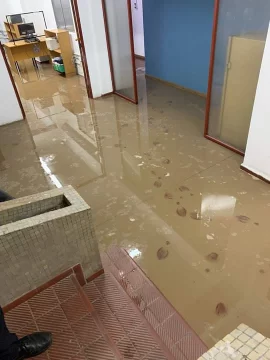 Un juzgado de Niñez, con agua hasta los tobillos