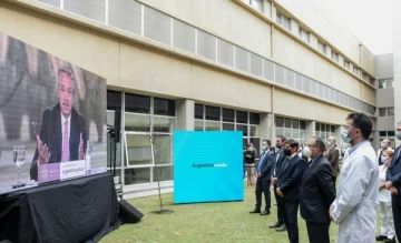 Fernández inauguró un hospital: “Durante cuatro años hubo una metáfora del olvido”