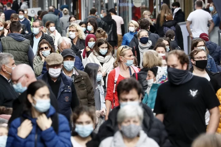 Alemania advierte una situación “grave” luego del segundo día con más de 11 mil contagios