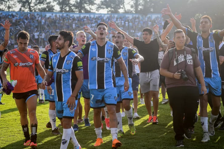 B Nacional: Almagro y Aldosivi jugarán una final por el ascenso a Primera