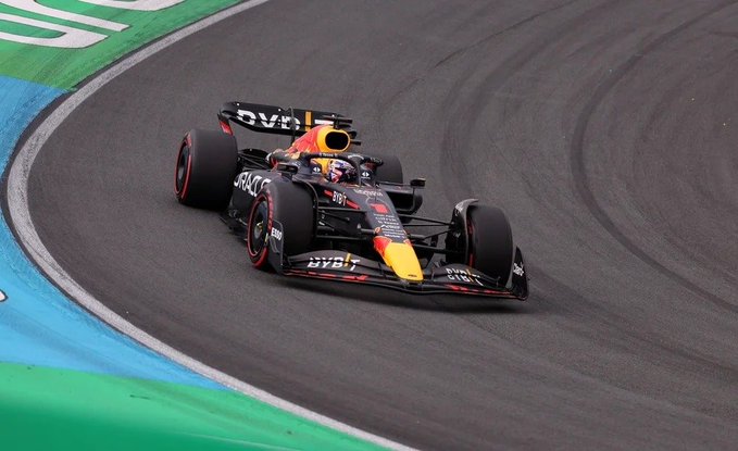 Verstappen ganó en Países Bajos y sacó más de 100 puntos de ventaja