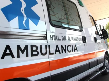 Un hombre de 43 años sufrió importantes golpes al caer de un techo