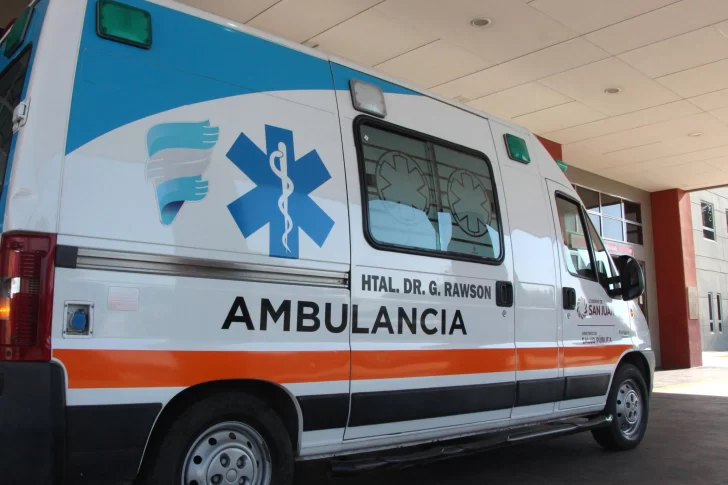 Dos mendocinos terminaron en el hospital luego de volcar en Caucete