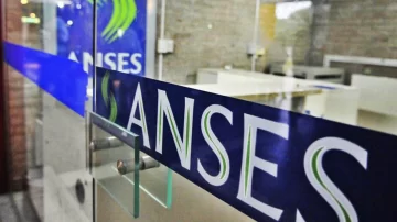 ANSES: cobro de AUH y jubilación, a quién corresponde el bono y los $12.000 de Tarjeta Alimentar