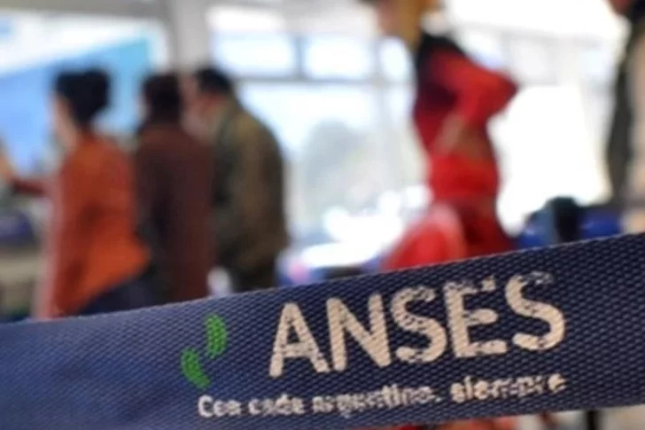 ANSES: como “servicio esencial”, vuelve la línea 130 para hacer trámites